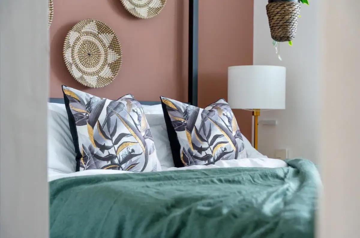 Stylish Cardiff City Apartment ภายนอก รูปภาพ